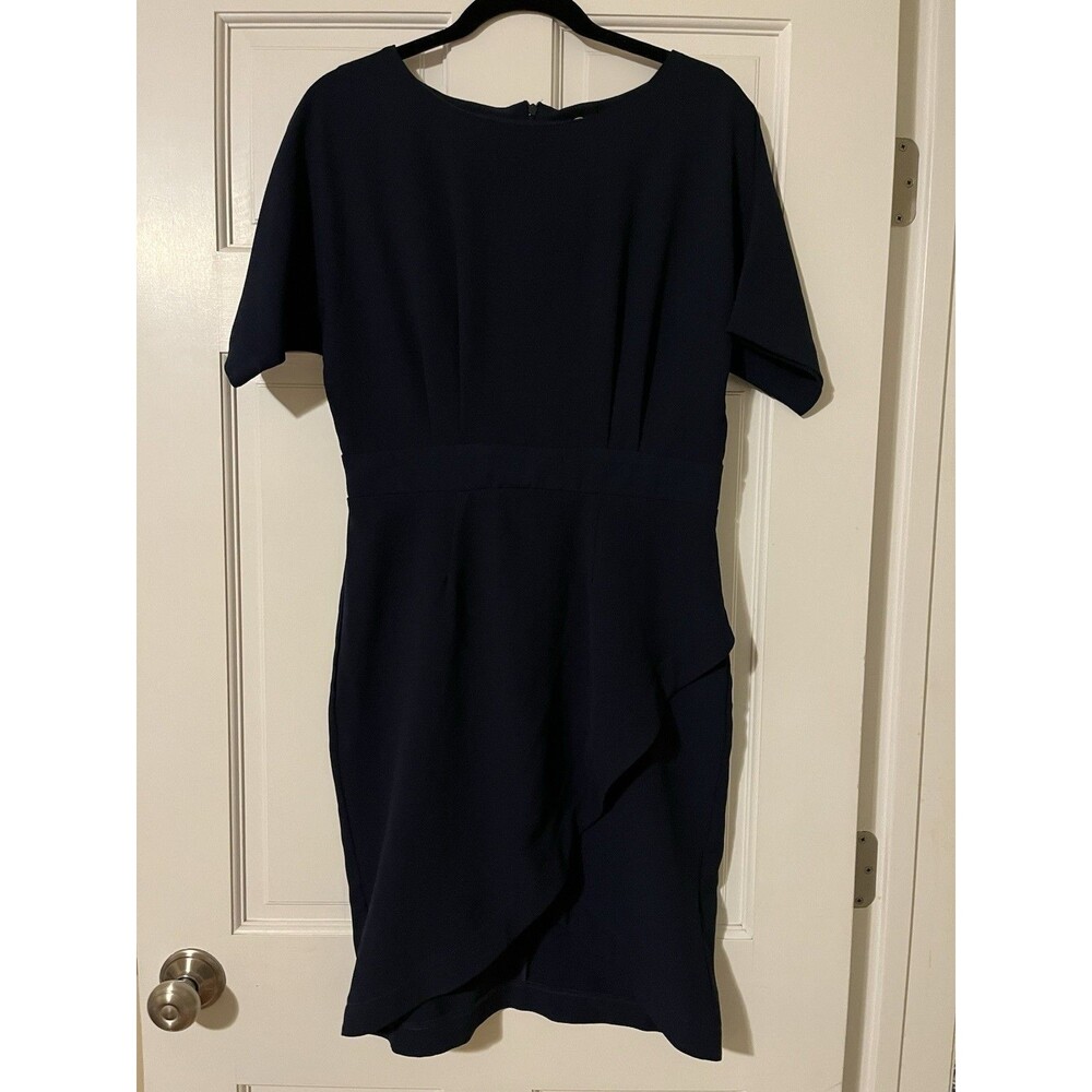 Bobeau Women’s Size M Navy Solid Round Neck Short Sleeve Knee Sheath Dress